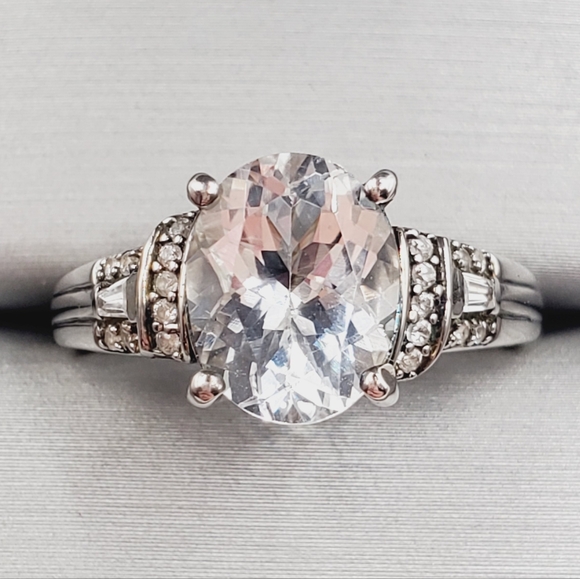 Oval Brazilian Goshenite & Zircon Platinum925 Sterling Silver Ring